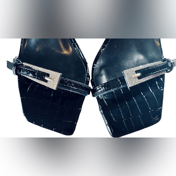 Wild Diva Lounge Edwina sandal size 7.5 black - Picture 4 of 6